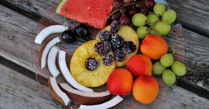 co daje jedzenie ananasa?