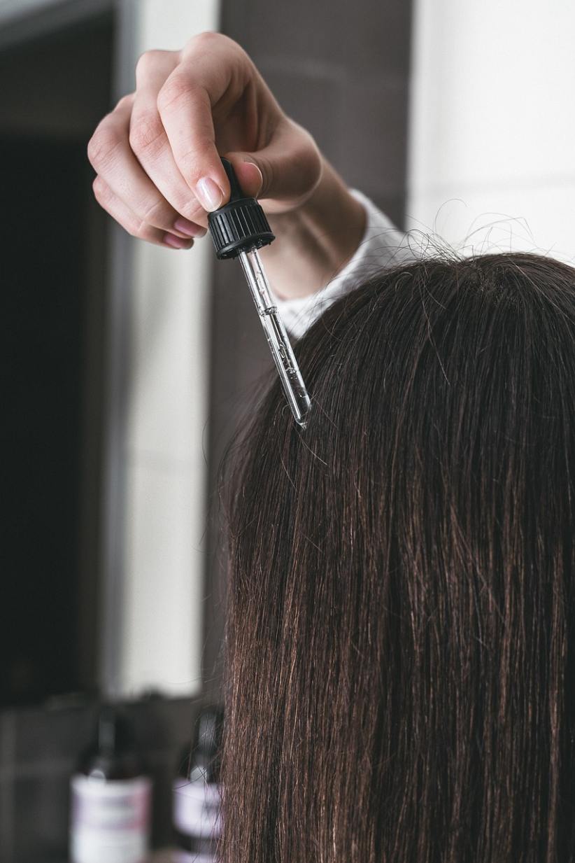 Naturalab Jak wygładzić końcówki włosów? Najważniejsze zasady pielęgnacji - NaturaLab
